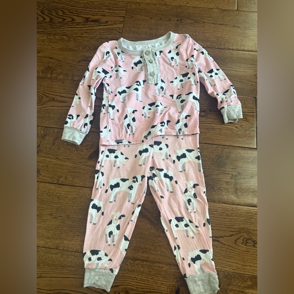 Mud Pie Cow Bamboo Two Piece Size 9-12 Month - Picture 1 of 2